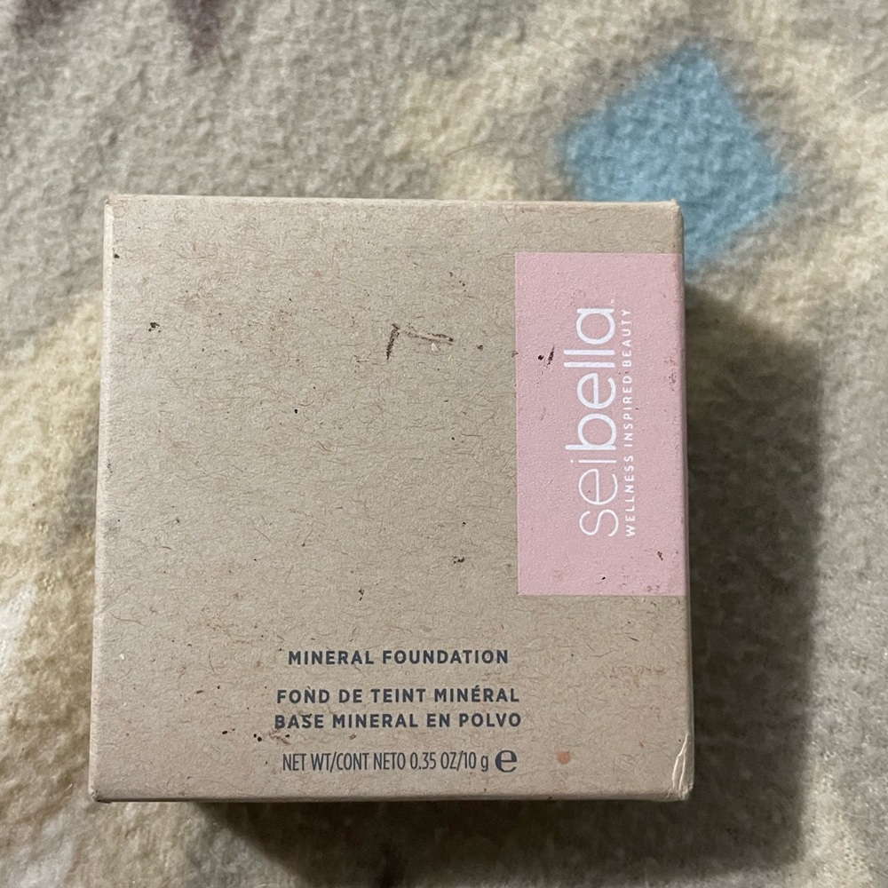 NEW Seibella warm tan mineral foundation